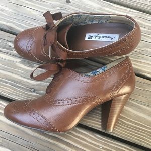 AE Brown Oxford High Heel